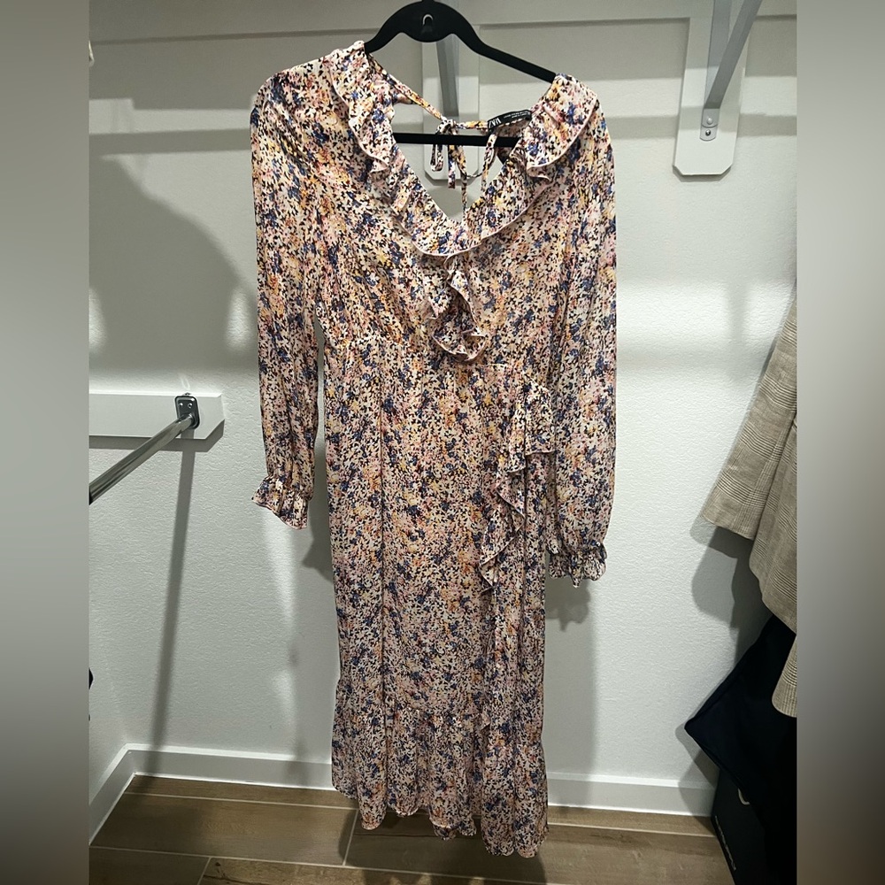 Zara Midi Floral Dress With Back Detail and Front Slit Size XS